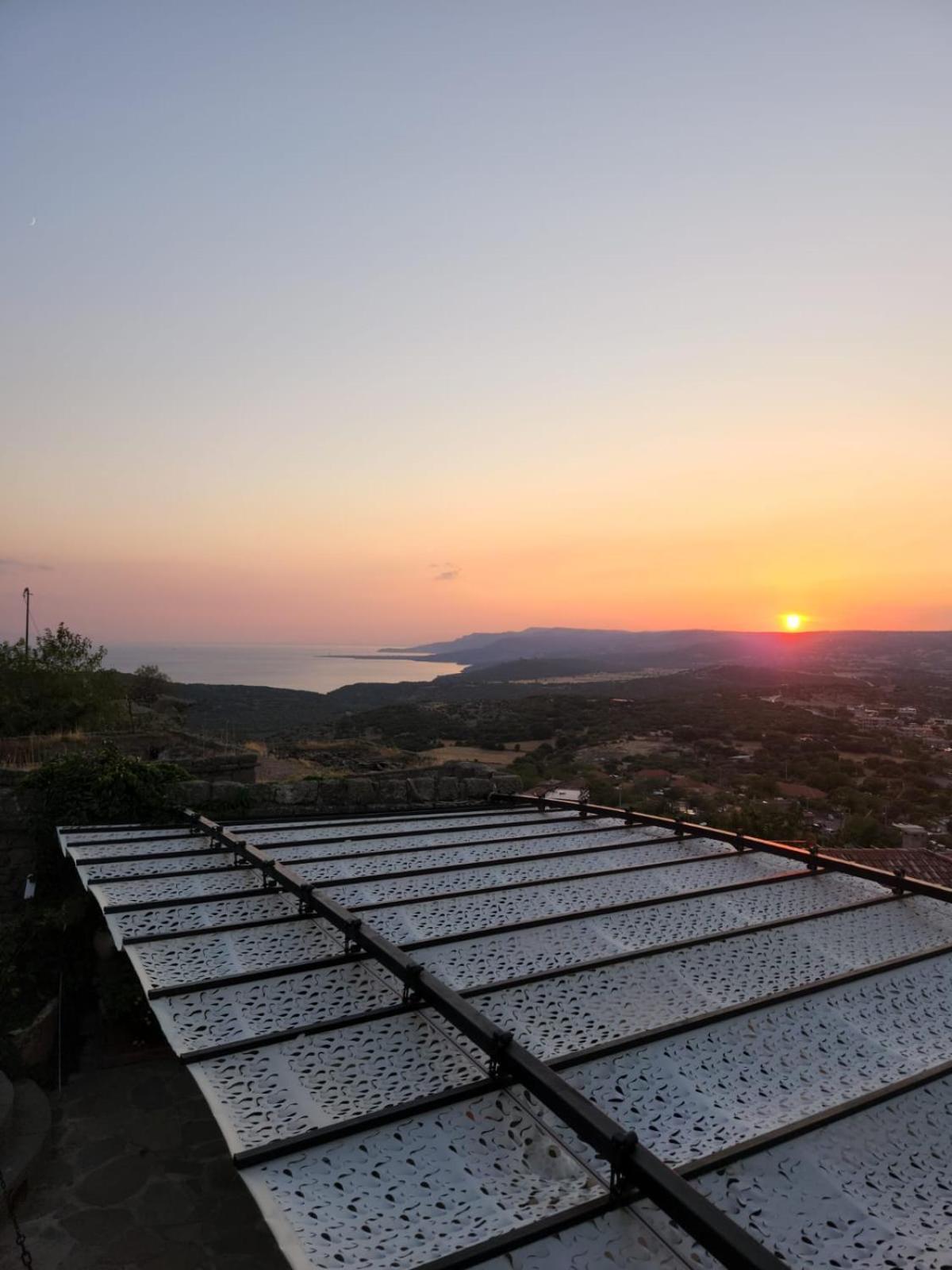 Assos Sunset Hotel Bagian luar foto