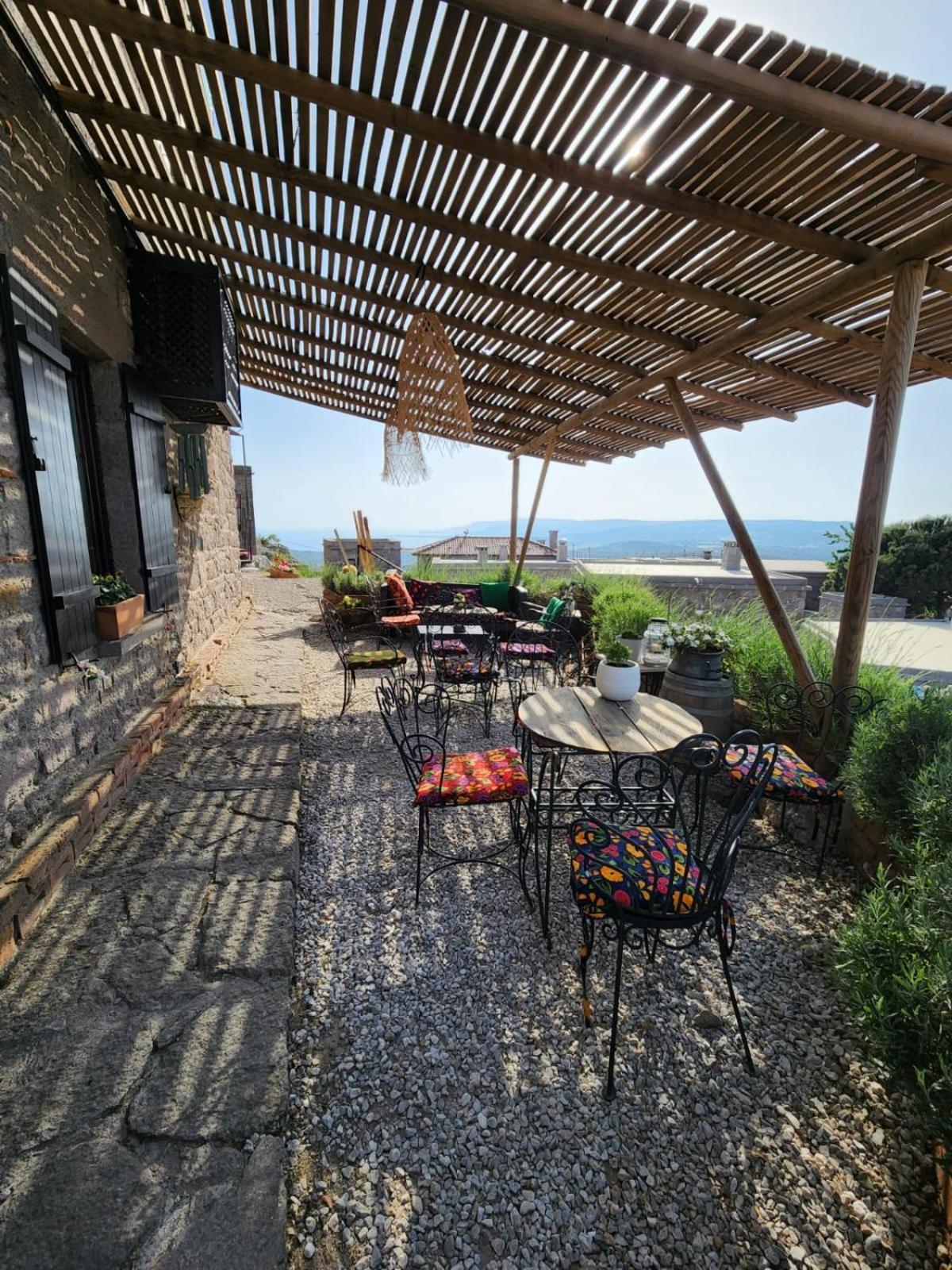Assos Sunset Hotel Bagian luar foto